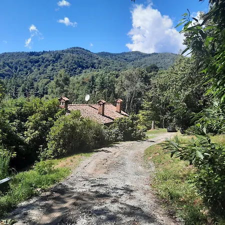 Cascinamirta Holiday home *